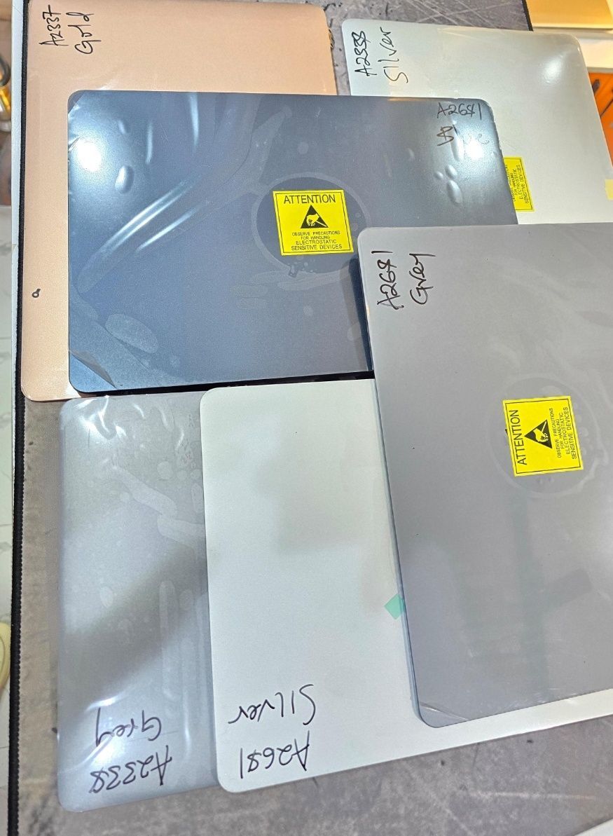 MacBook Screen Replacement Service