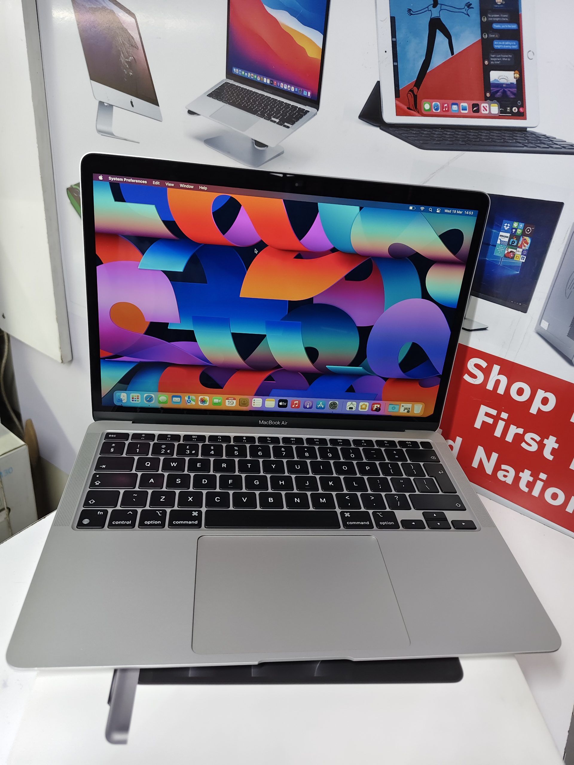 MacBook Air 2020 M1 8GB RAM 256GB SSD